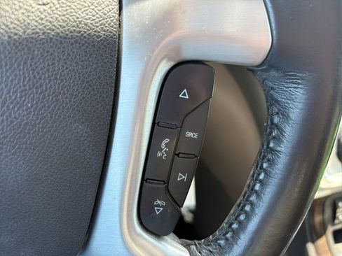 Used 2013 GMC Acadia SLT AWD/4WD image 28