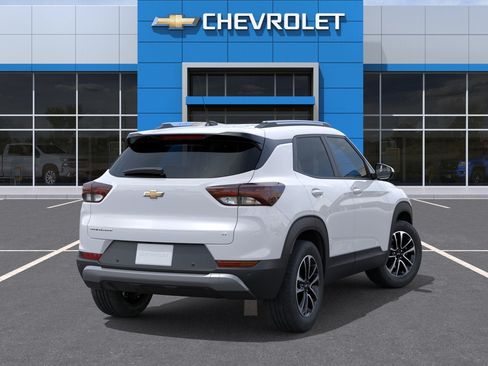 New 2026 Chevrolet TrailBlazer LT w/ Driver Confidence Package FWD image 4