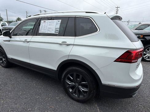 Used 2022 Volkswagen Tiguan SE FWD image 11
