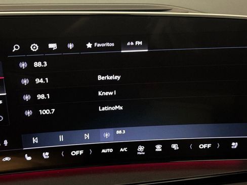 New 2025 Audi Q6 e-tron Premium Plus image 16