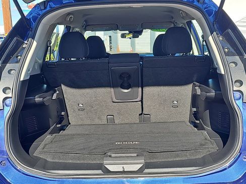 Used 2020 Nissan Rogue S image 12