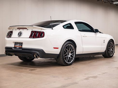 Used 2011 Ford Mustang Shelby GT500 w/ SVT Performance Pkg RWD image 39