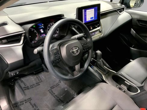 Used 2023 Toyota Corolla LE FWD image 18