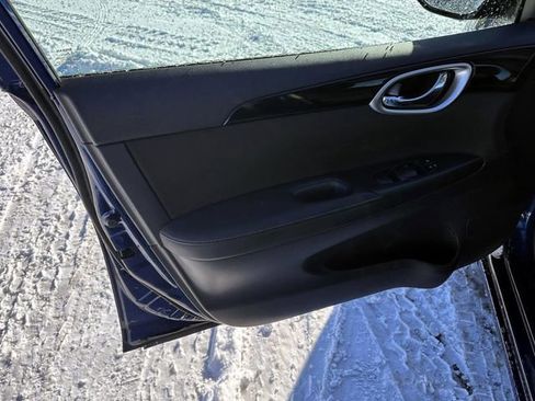 Used 2019 Nissan Sentra SV w/ Special Edition Package image 16