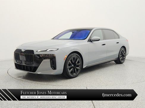 Used 2023 BMW 740i RWD image 1