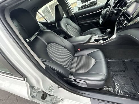 Used 2023 Toyota Camry SE image 23