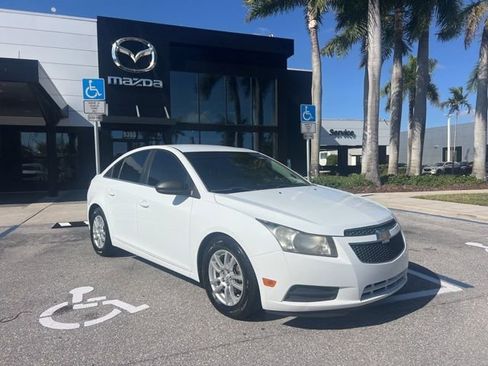 Used 2012 Chevrolet Cruze LS w/ Connectivity Package image 5