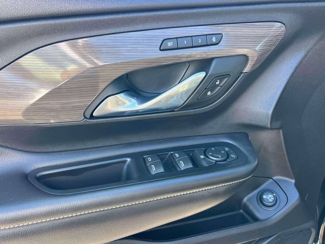 Used 2023 GMC Terrain Denali AWD/4WD image 18