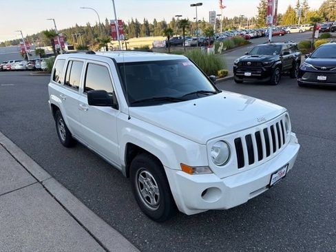 Used 2010 Jeep Patriot Sport w/ PWR Equipment Group AWD/4WD image 3