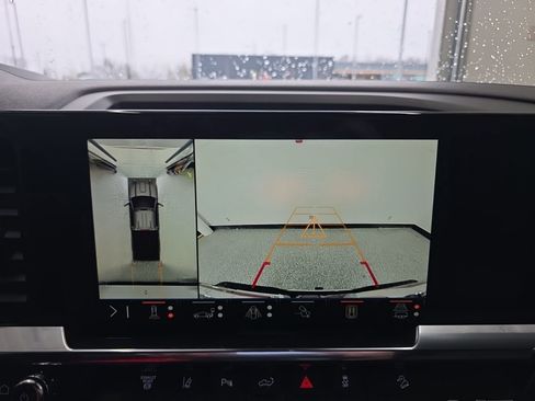 Used 2025 GMC Sierra 2500 SLE w/ SLE Value Package; image 46