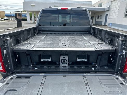 Used 2021 Ford F150 Lariat w/ Equipment Group 502A High image 6