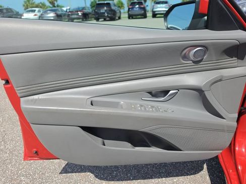 Used 2023 Hyundai Elantra SEL w/ Convenience Package FWD image 15