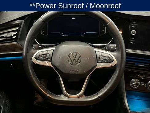 Used 2024 Volkswagen Jetta SEL FWD image 9