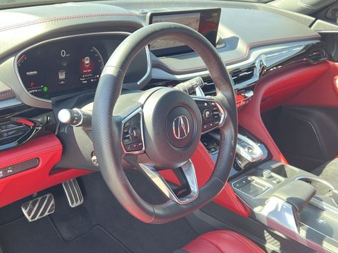 Used 2023 Acura MDX A-Spec image 13