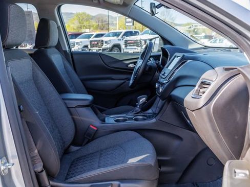 Used 2024 Chevrolet Equinox LT w/ Driver Convenience Package image 7
