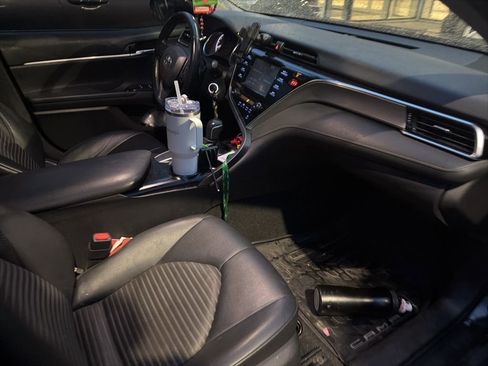 Used 2018 Toyota Camry SE w/ Moonroof Package FWD image 47