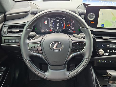 Used 2024 Lexus ES 350 Ultra Luxury w/ Accessory Package (Z2) FWD image 19