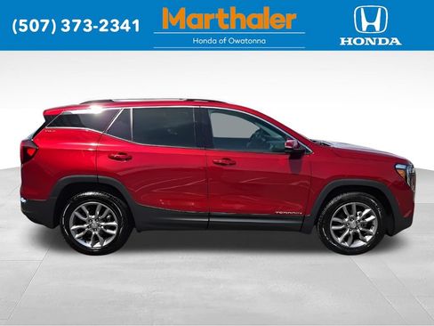 Used 2022 GMC Terrain SLT AWD/4WD image 6