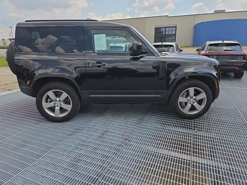 Used 2025 Land Rover Defender 90 S AWD/4WD image 6
