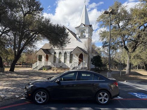 Used 2015 Chevrolet Cruze LT image 1