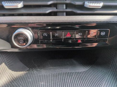 Certified 2025 Ford Explorer ST-Line AWD/4WD image 42