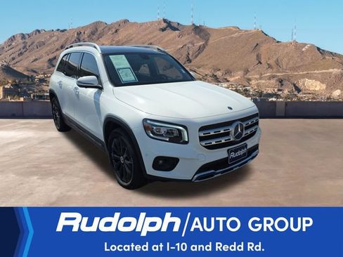 Used 2023 Mercedes-Benz GLB 250 4MATIC w/ Premium Package image 7
