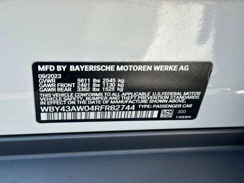 Used 2024 BMW i4 eDrive35 w/ Premium Package RWD image 27