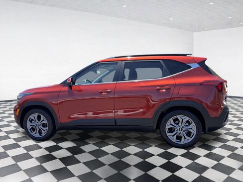 Used 2024 Kia Seltos S FWD image 8