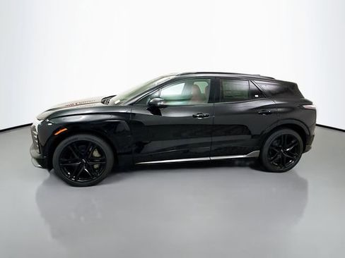 New 2026 Chevrolet Blazer EV SS w/ LPO, Blackout Package image 4