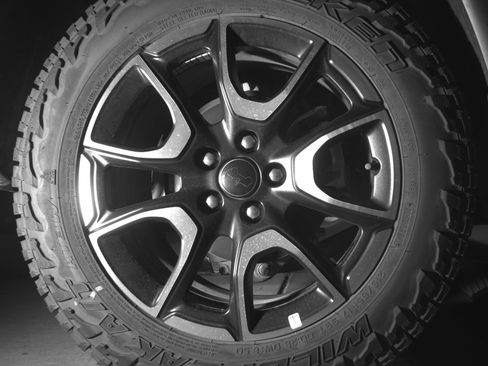 Used 2025 Jeep Compass Trailhawk AWD/4WD image 15