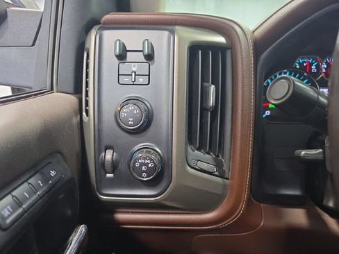 Used 2016 Chevrolet Silverado 1500 High Country w/ High Country Premium Package AWD/4WD image 14