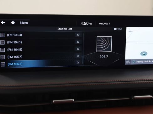 Used 2023 Genesis GV70 2.5T w/ Sport Prestige Package image 42