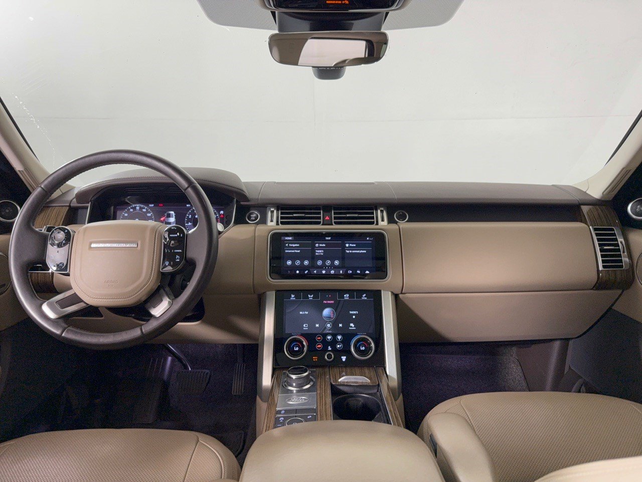 Used 2019 Land Rover Range Rover Supercharged AWD/4WD image 17