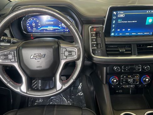 Used 2022 Chevrolet Suburban RST w/ Sport Performance Package AWD/4WD image 14