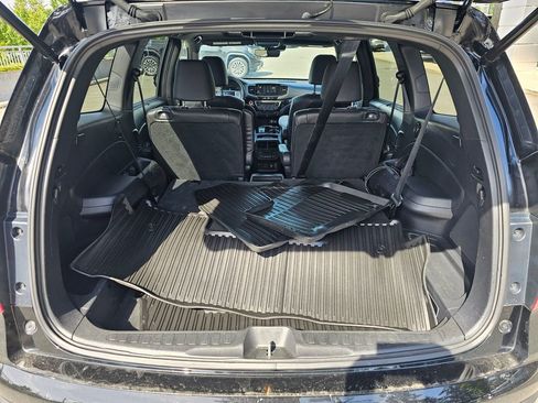 Used 2020 Honda Pilot Black Edition image 15