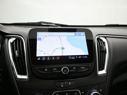 Used 2024 Chevrolet Malibu LT image 17