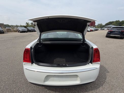 Used 2016 Chrysler 300 Limited w/ Driver Convenience Group AWD/4WD image 25
