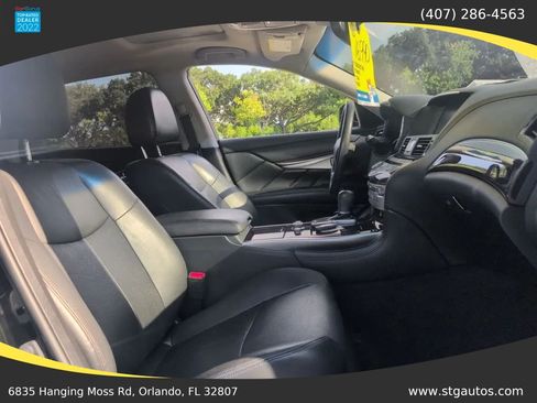 Used 2018 INFINITI Q70 L 3.7 AWD/4WD image 25