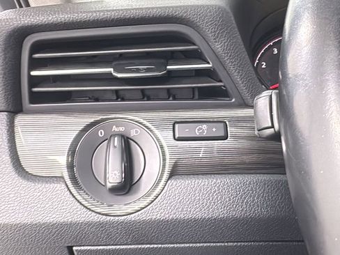 Used 2020 Volkswagen Passat 2.0T R-Line image 32