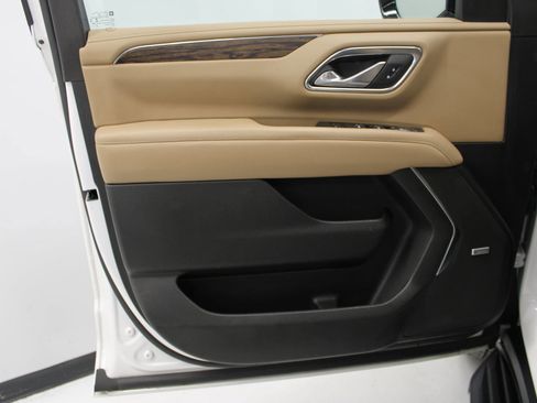 Used 2023 Chevrolet Tahoe Premier image 16