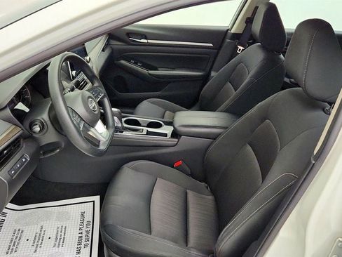 Used 2023 Nissan Altima 2.5 SV FWD image 18
