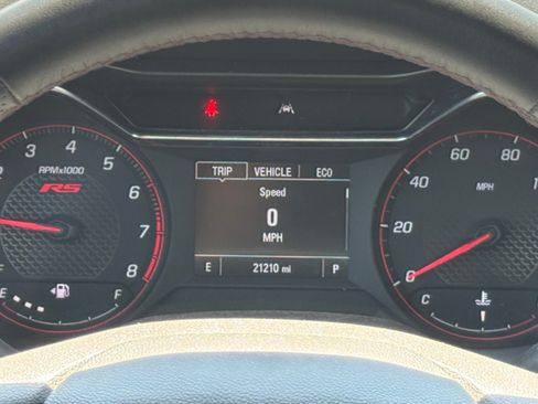 Used 2021 Chevrolet TrailBlazer RS w/ Sun and Liftgate Package FWD image 14