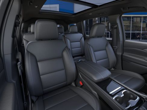 New 2026 Chevrolet Traverse LT FWD image 16