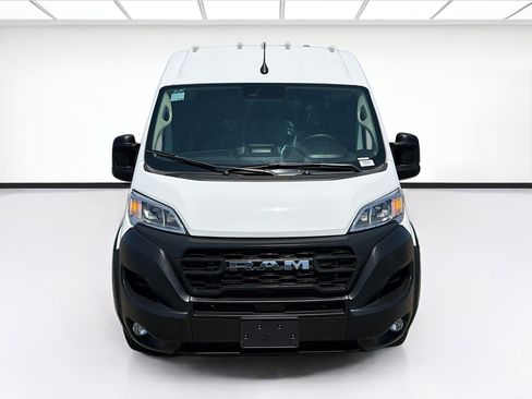 Used 2025 RAM ProMaster 2500 w/ Convenience Group FWD image 2