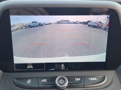 Used 2021 Chevrolet Camaro LT w/ Technology Package image 18