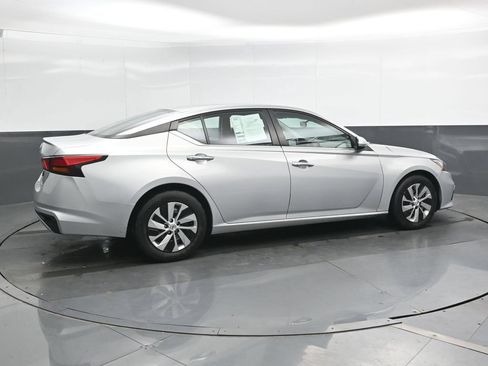 Used 2021 Nissan Altima 2.5 S FWD image 2