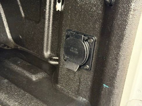 Used 2022 Chevrolet Silverado 1500 LTZ w/ LTZ Premium Package image 5