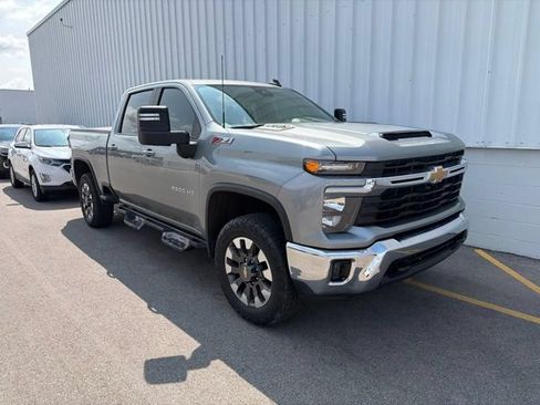 Used 2024 Chevrolet Silverado 2500 LT w/ All Star Edition AWD/4WD image 3