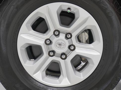 Used 2023 Toyota 4Runner SR5 Premium image 25