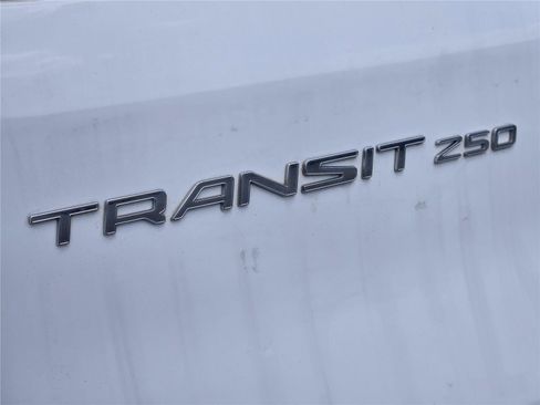 Used 2019 Ford Transit 250 148 Low Roof RWD image 11